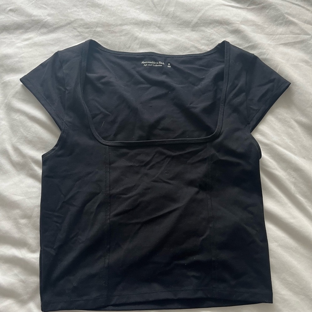 💛 bundle at $8- Abercrombie & Fitch Black Square Neck aid casual shirt